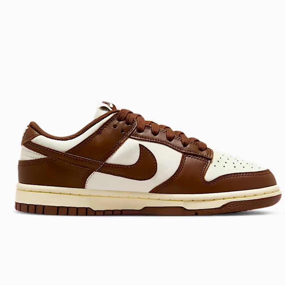 NEW! NIKE DUNKS LOW Brown & White, Men’s 10.5 (Women’s 12)